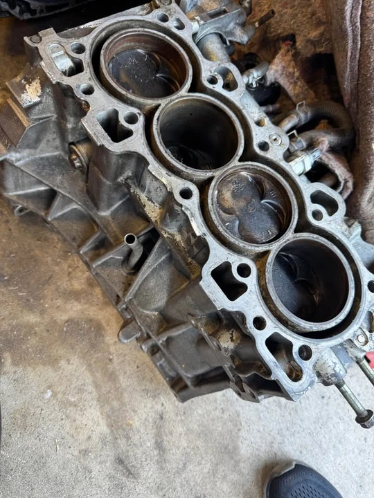 1990 Parts & Memorabilia Engines - Image 7 of 10