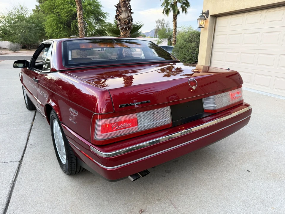 1993 Cadillac Allante - Image 29 of 31