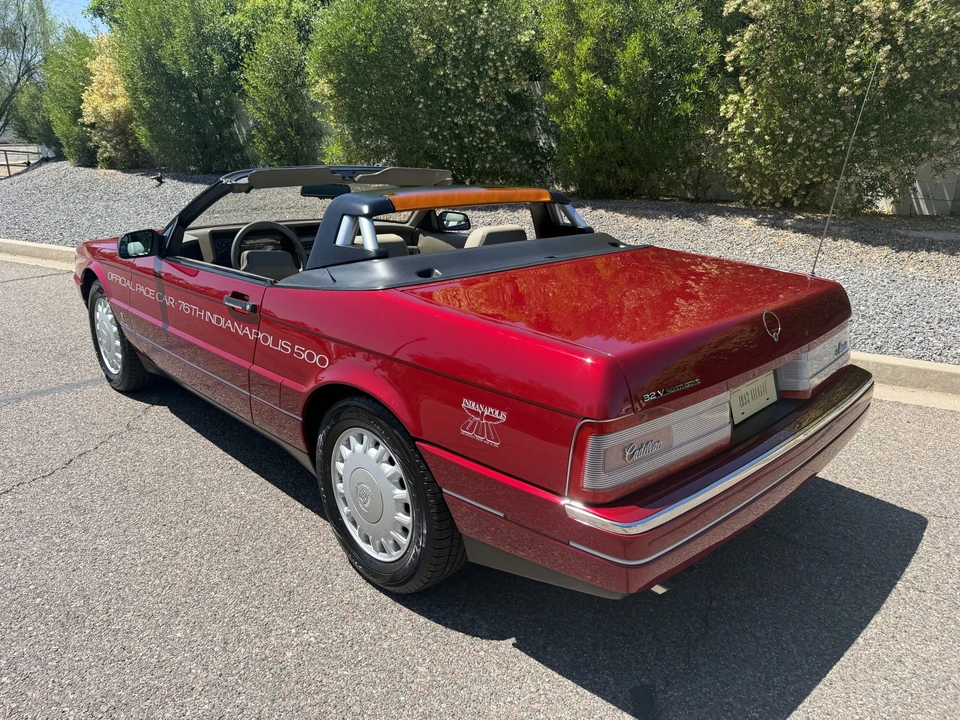 1993 Cadillac Allante - Image 10 of 31