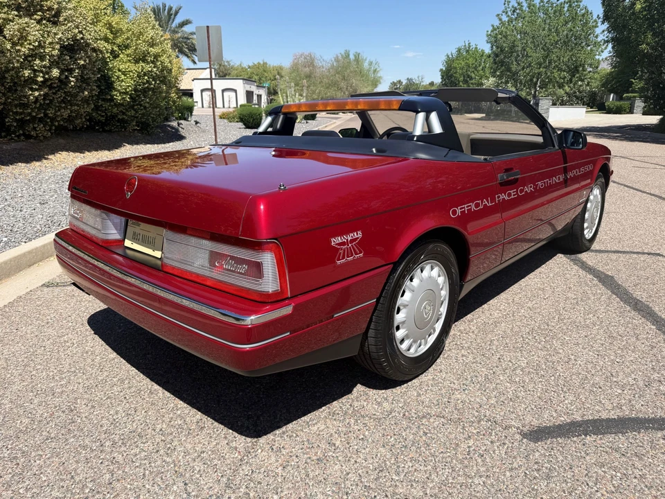 1993 Cadillac Allante - Image 14 of 31