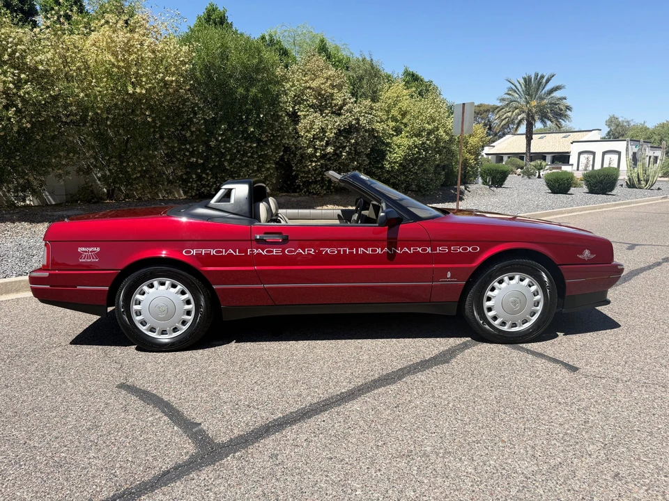 1993 Cadillac Allante - Image 15 of 31