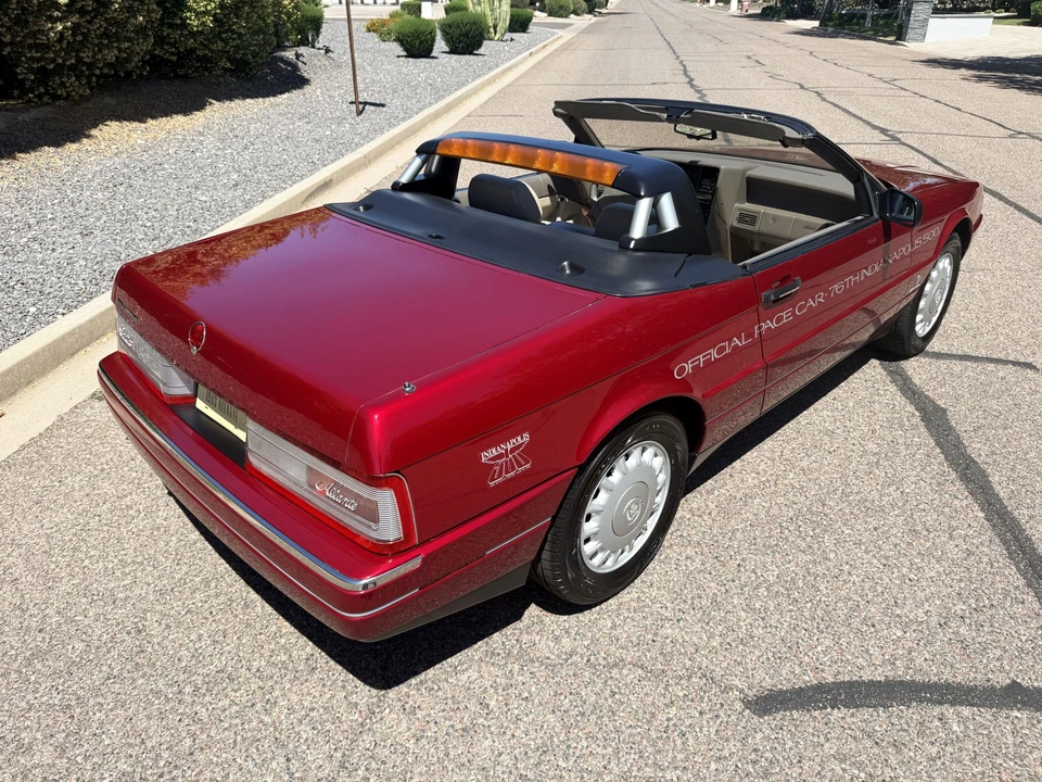 1993 Cadillac Allante - Image 13 of 31