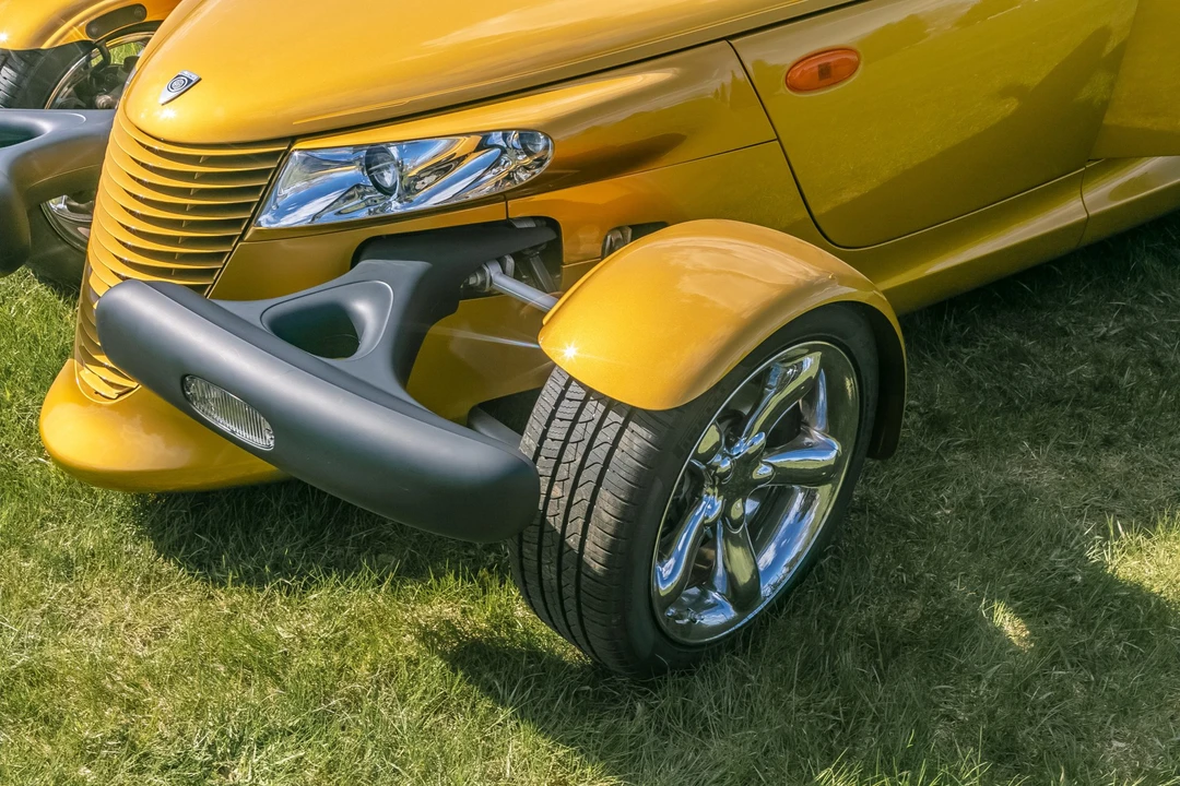 2002 Plymouth Prowler - Image 13 of 31