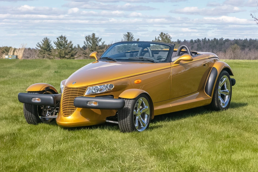 2002 Plymouth Prowler - Image 2 of 31