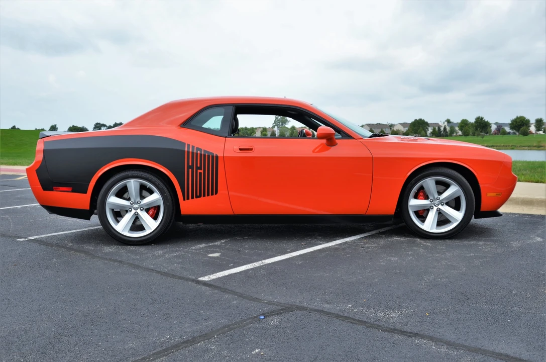2008 Dodge Challenger SRT8 & 392 3rd Gen - Image 7 of 31