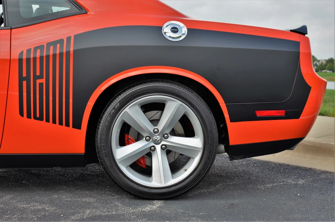 2008 Dodge Challenger SRT8 & 392 3rd Gen - Image 21 of 31