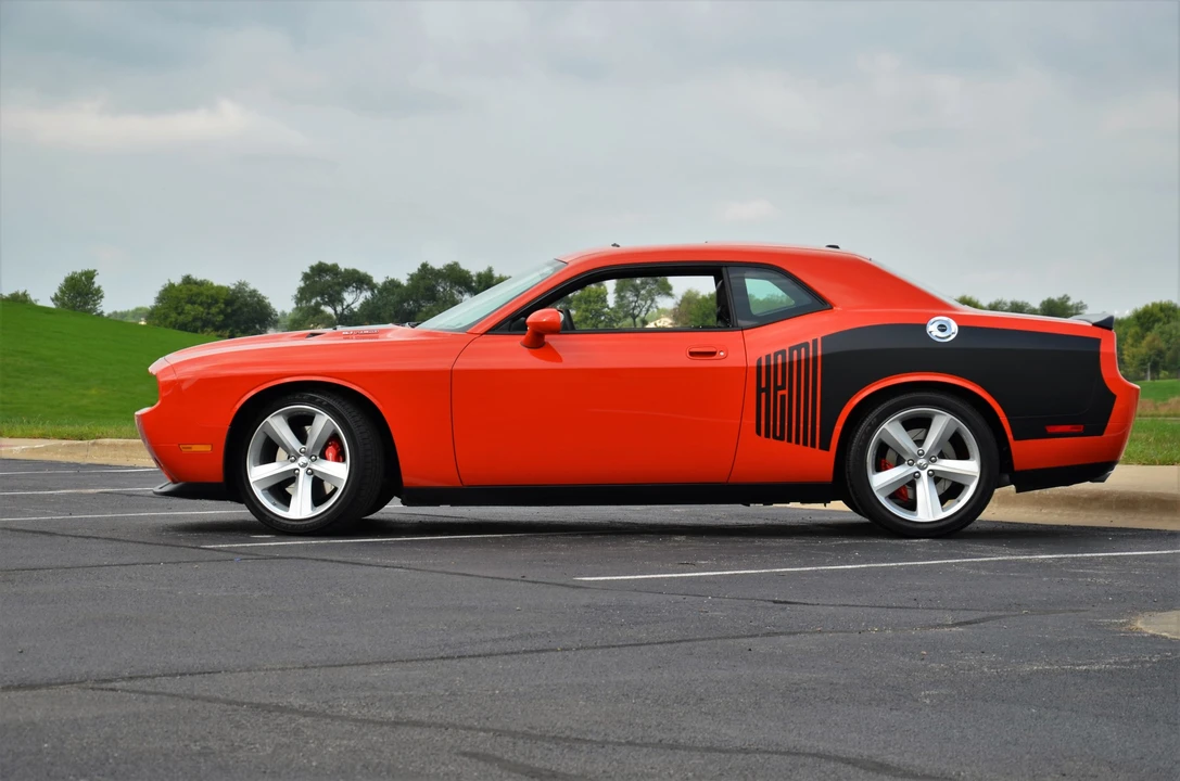 2008 Dodge Challenger SRT8 & 392 3rd Gen - Image 23 of 31