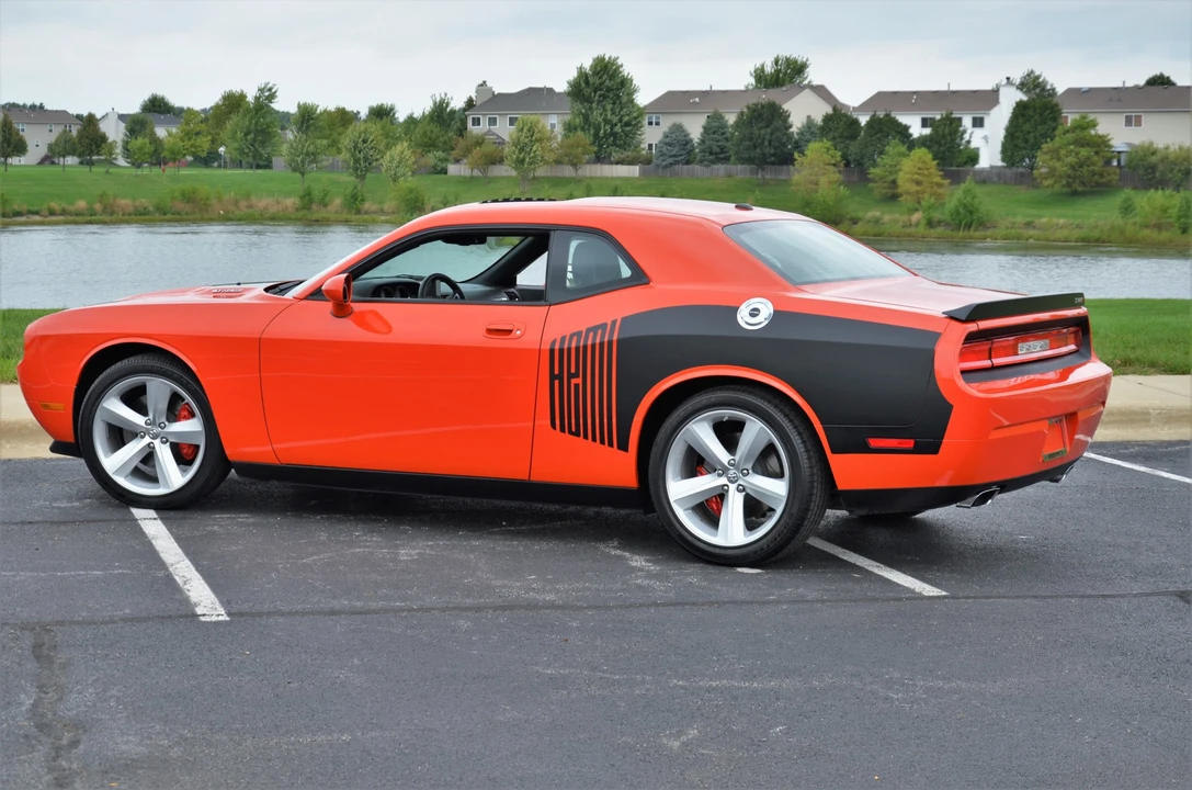 2008 Dodge Challenger SRT8 & 392 3rd Gen - Image 27 of 31