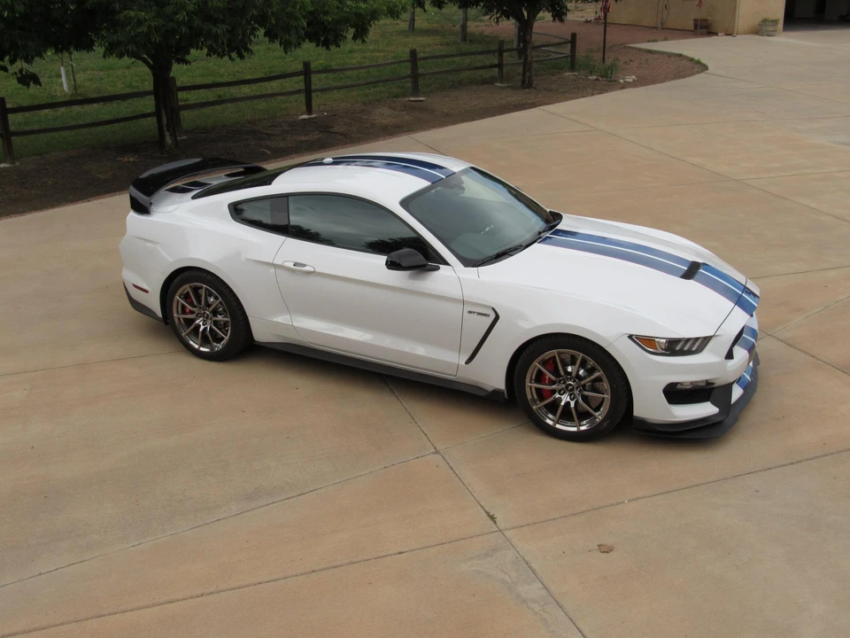 2017 Ford S550 Shelby Mustang GT350R - Image 9 of 31