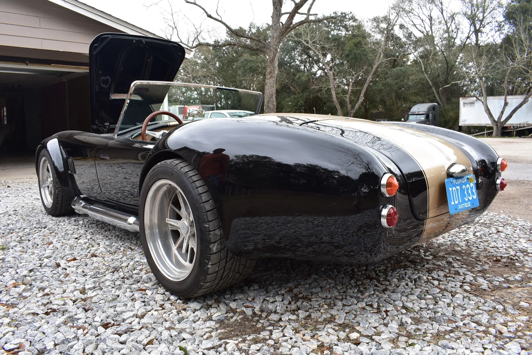 Shelby Cobra Replica - Image 7 of 31