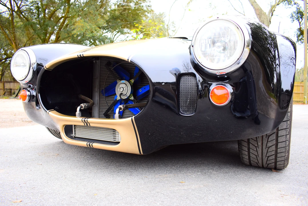 Shelby Cobra Replica - Image 4 of 31