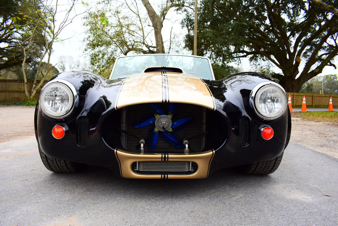 Shelby Cobra Replica - Image 2 of 31