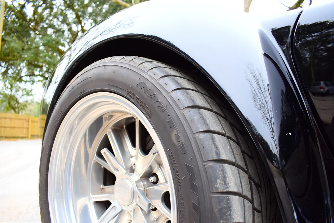 Shelby Cobra Replica - Image 30 of 31