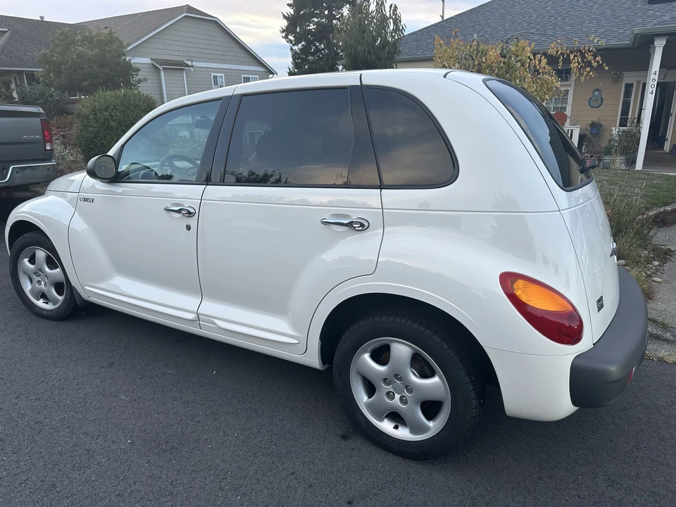2001 Chrysler PT Cruiser - Image 4 of 31