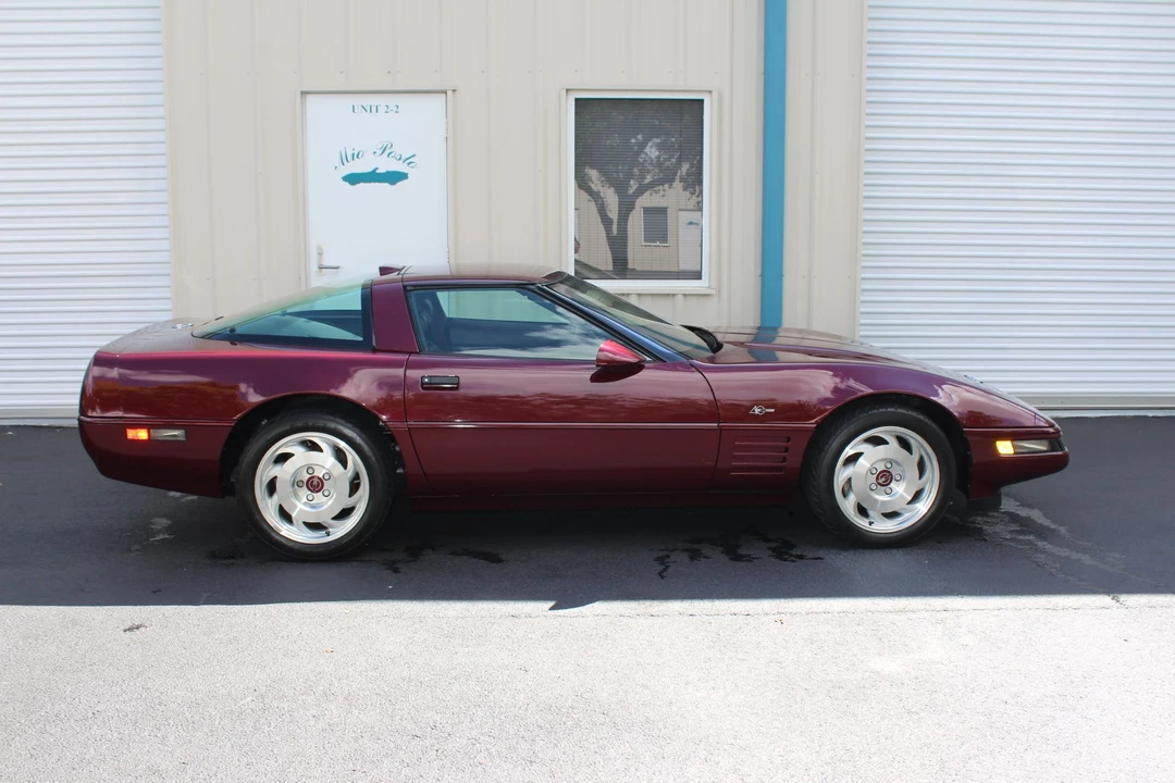 1993 Chevrolet Corvette C4 ZR1 - Image 16 of 31