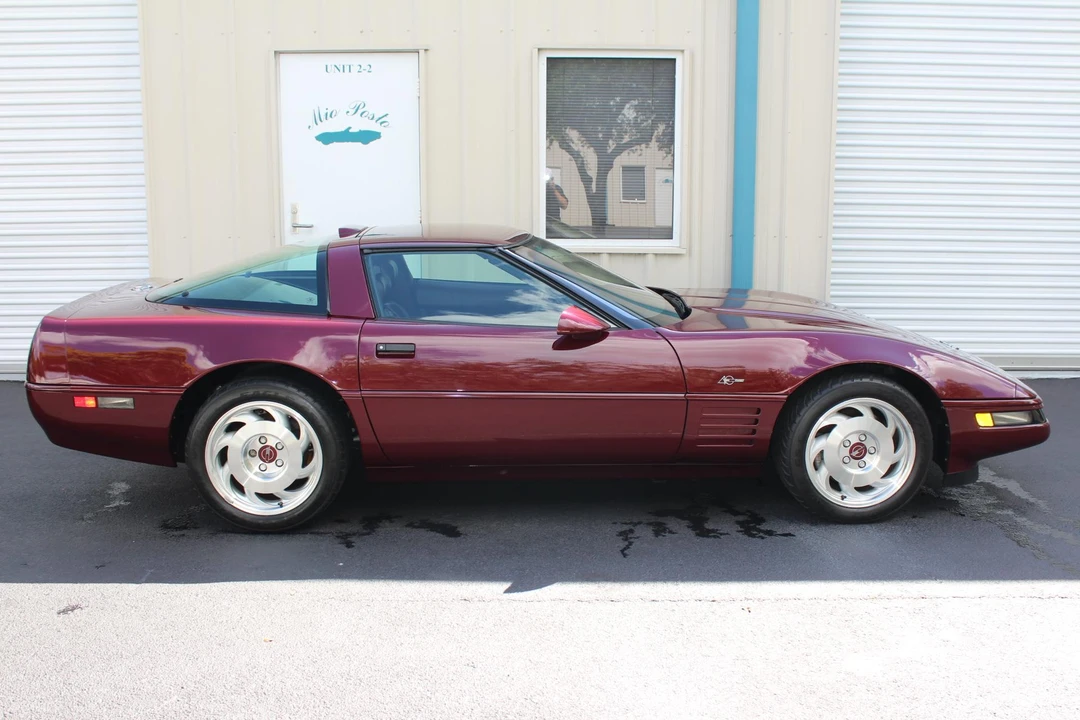 1993 Chevrolet Corvette C4 ZR1 - Image 17 of 31