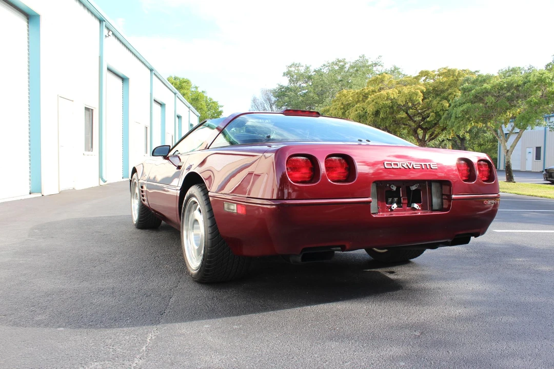 1993 Chevrolet Corvette C4 ZR1 - Image 12 of 31