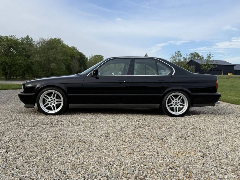 1991 BMW M5 - Image 2 of 6
