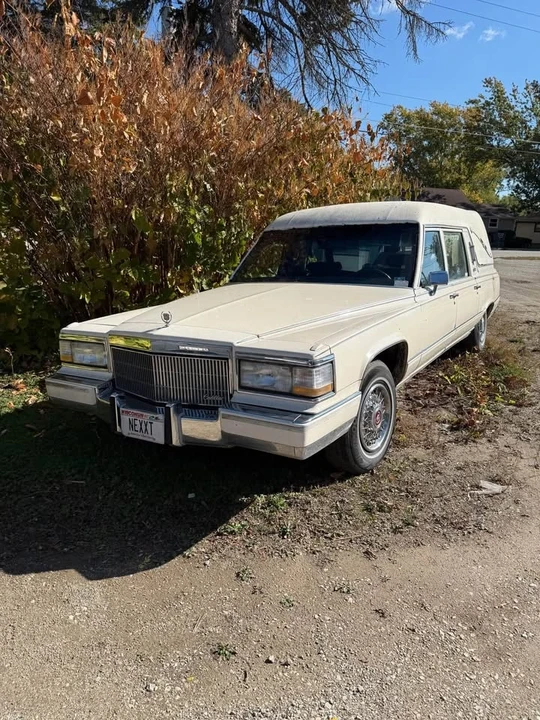 1991 Cadillac Fleetwood - Image 7 of 10