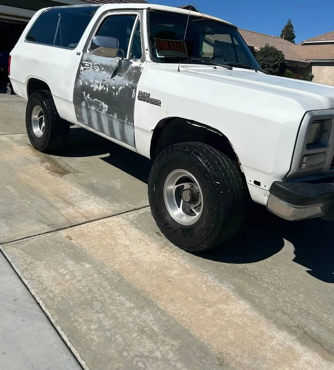 1991 Dodge Ramcharger - Image 2 of 6