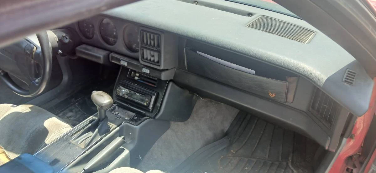 1991 Pontiac Firebird 3rd Gen - Image 18 of 22