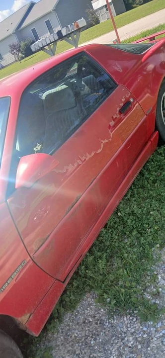 1991 Pontiac Firebird 3rd Gen - Image 5 of 22