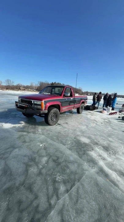 GMC C/K 3rd Gen - Image 4 of 9