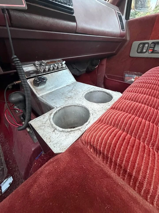 GMC C/K 3rd Gen - Image 9 of 9