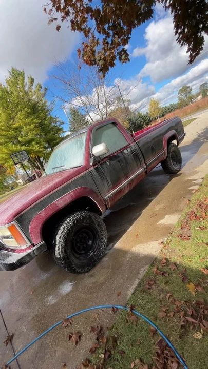 GMC C/K 3rd Gen - Image 3 of 9
