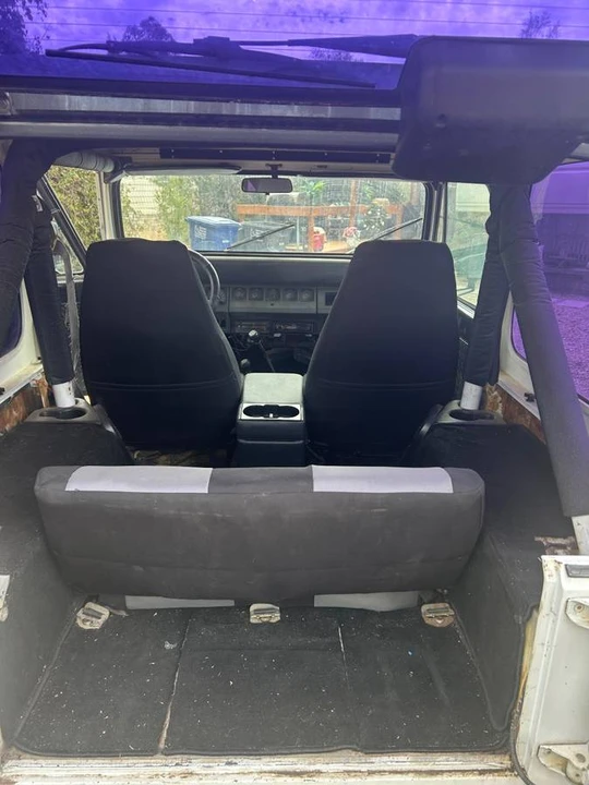 1991 Jeep YJ Wrangler - Image 5 of 5