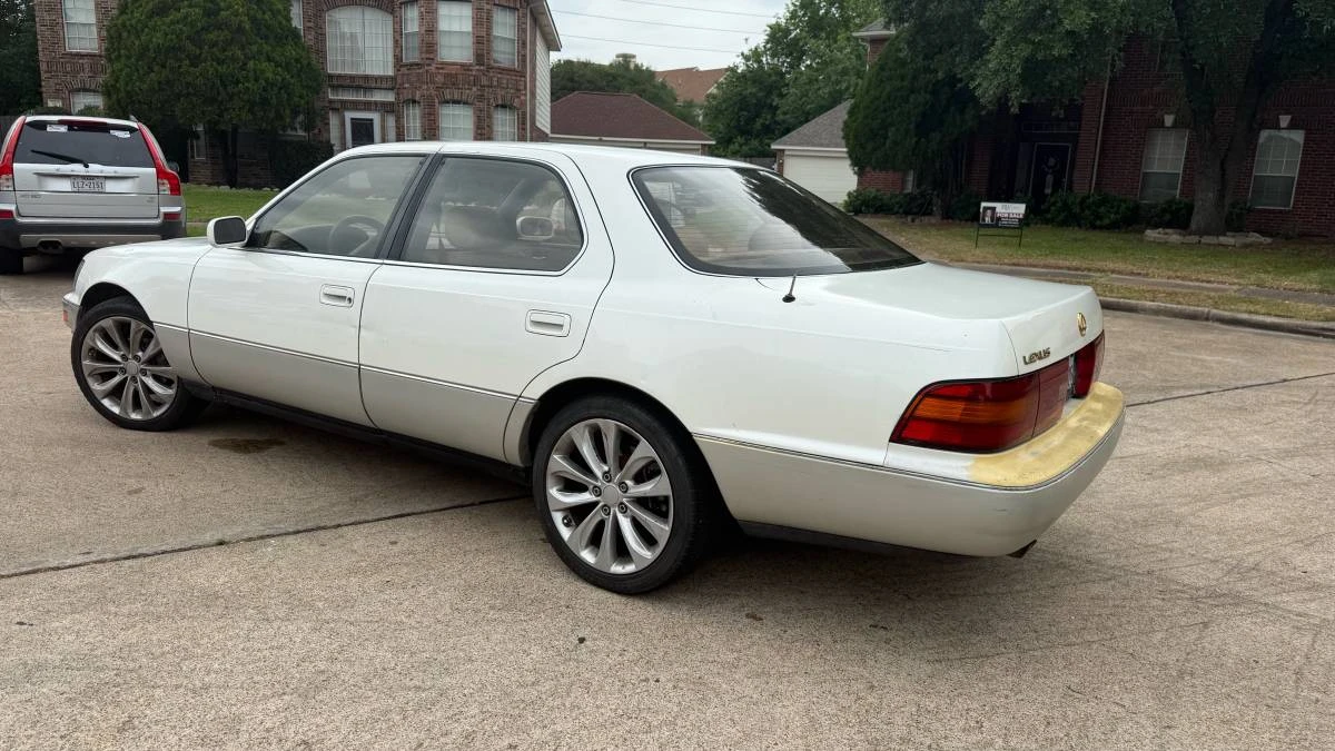 1991 Lexus LS 1st Gen - Image 9 of 12