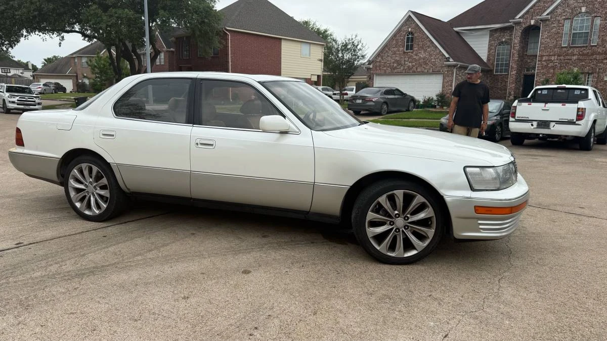 1991 Lexus LS 1st Gen - Image 10 of 12