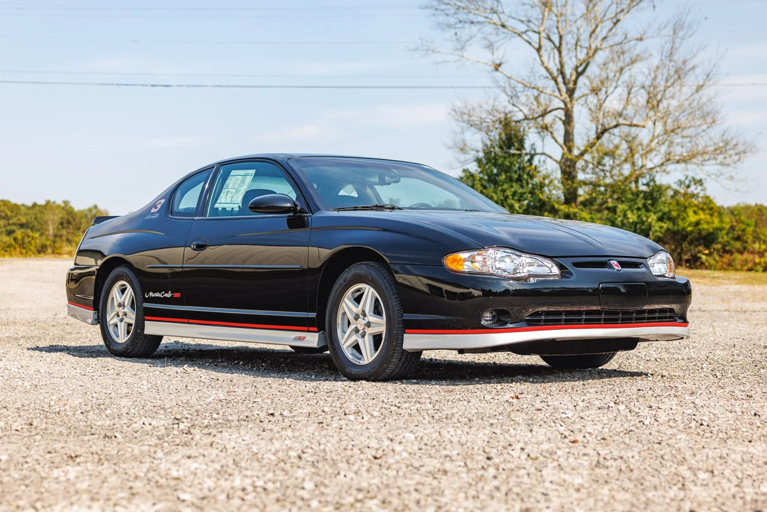 2002 Chevrolet Monte Carlo 6th Gen - Image 3 of 31
