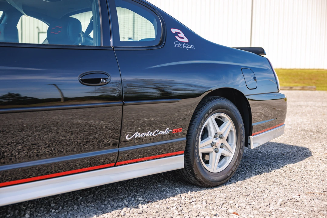 2002 Chevrolet Monte Carlo 6th Gen - Image 11 of 31