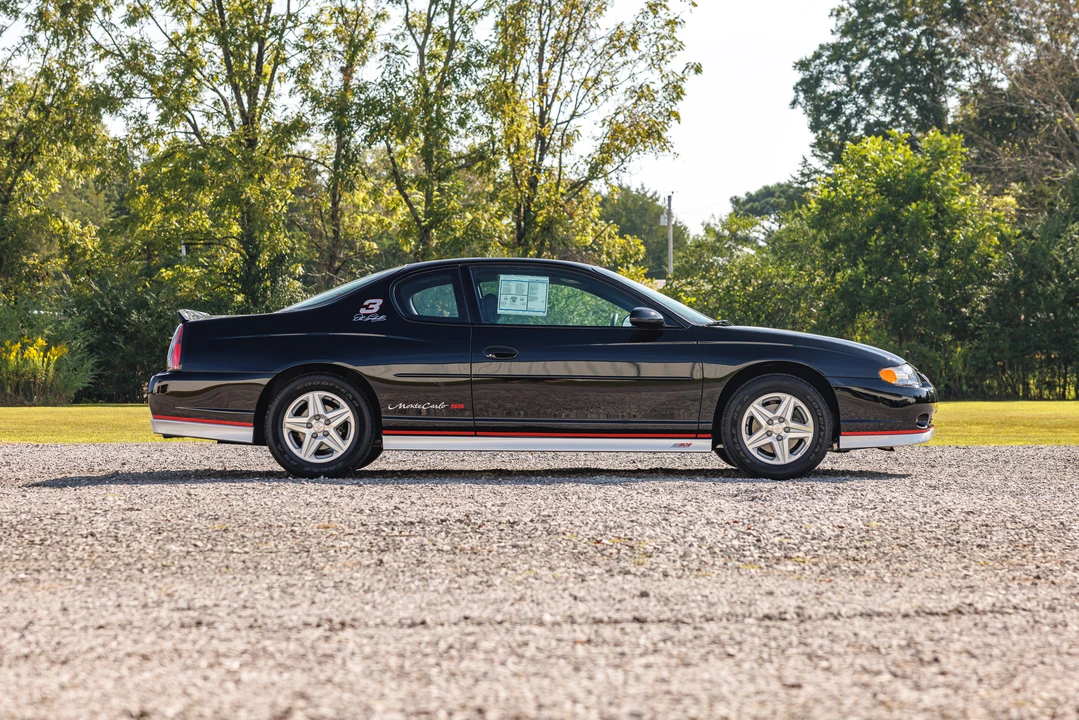 2002 Chevrolet Monte Carlo 6th Gen - Image 4 of 31