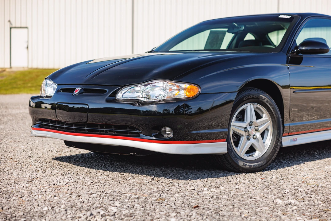 2002 Chevrolet Monte Carlo 6th Gen - Image 3 of 31