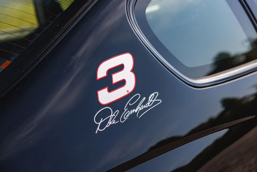 2002 Chevrolet Monte Carlo 6th Gen - Image 18 of 31