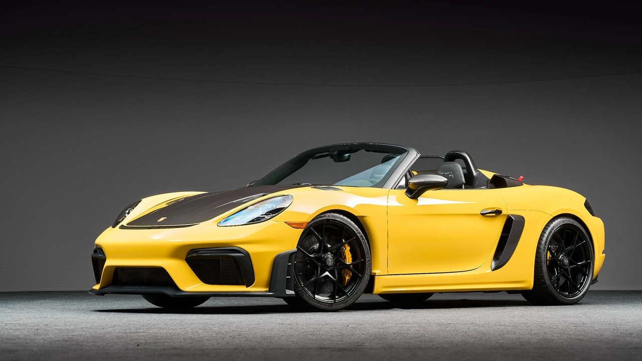 2024 Porsche 718 Boxster Spyder RS - Image 2 of 31