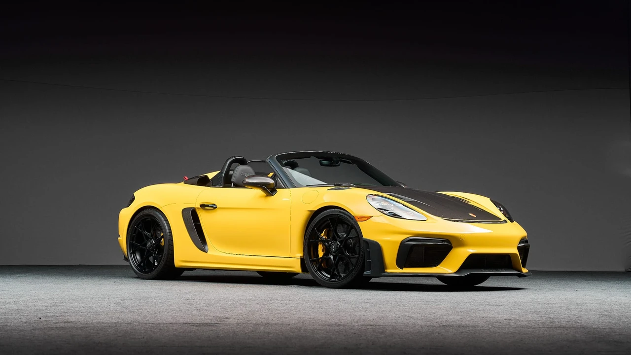 2024 Porsche 718 Boxster Spyder RS - Image 7 of 31