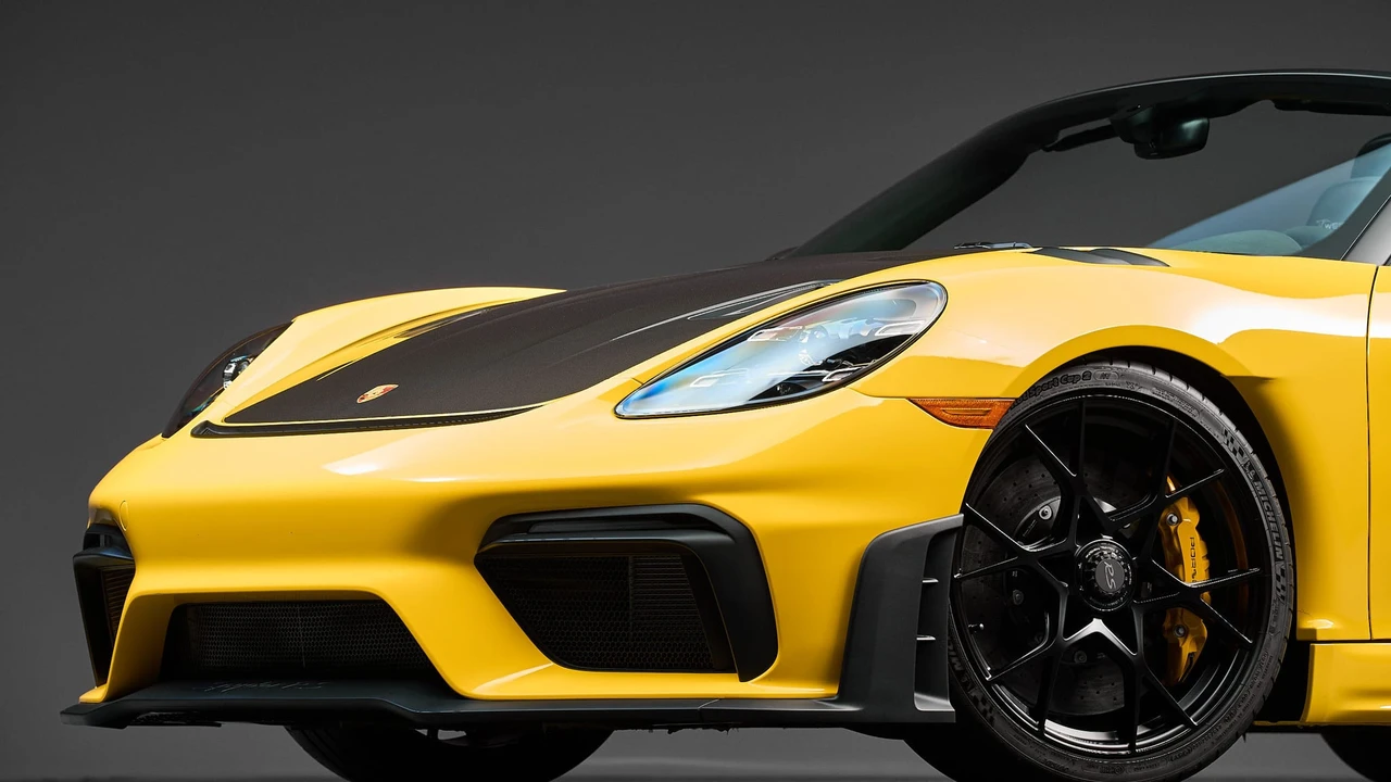 2024 Porsche 718 Boxster Spyder RS - Image 21 of 31