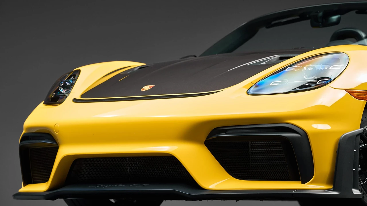 2024 Porsche 718 Boxster Spyder RS - Image 25 of 31