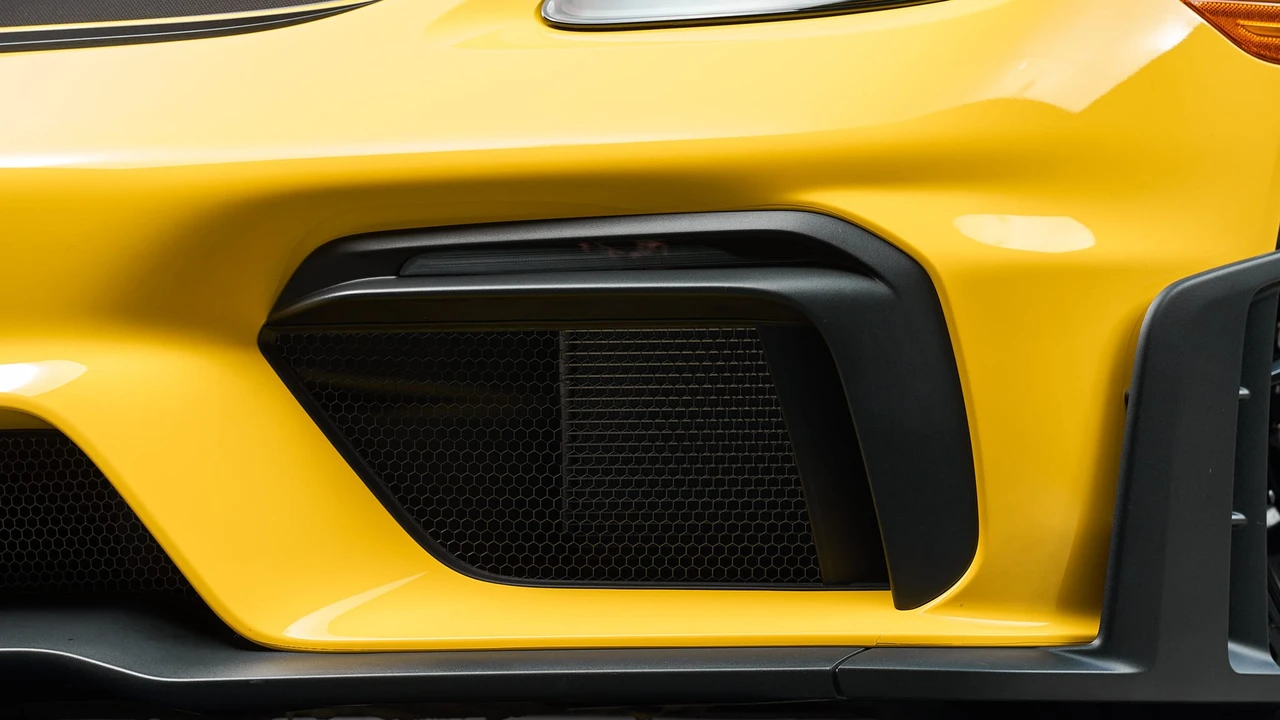 2024 Porsche 718 Boxster Spyder RS - Image 29 of 31