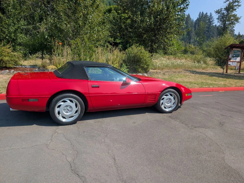 1991 Chevrolet Corvette C4 - Image 3 of 12