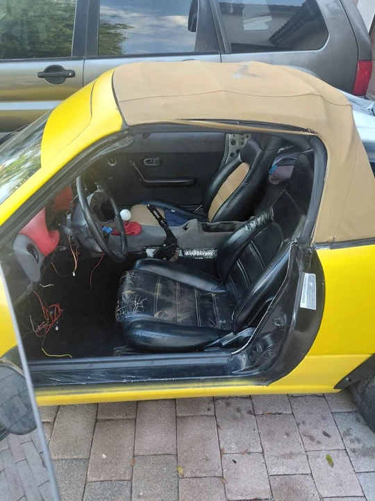 1991 Mazda NA MX-5 Miata - Image 2 of 5