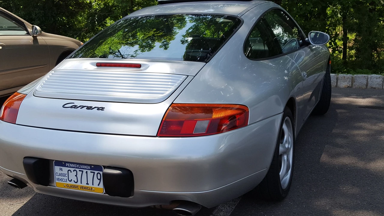1999 Porsche 996 Carrera - Image 12 of 25