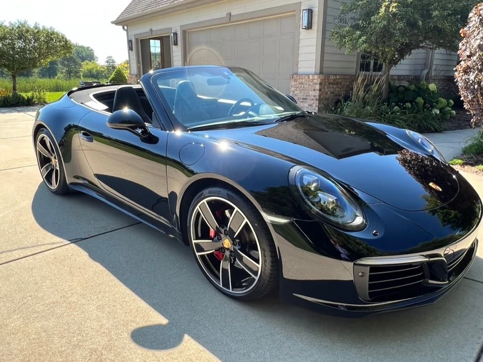 2017 Porsche 991 Carrera 4S - Image 2 of 17