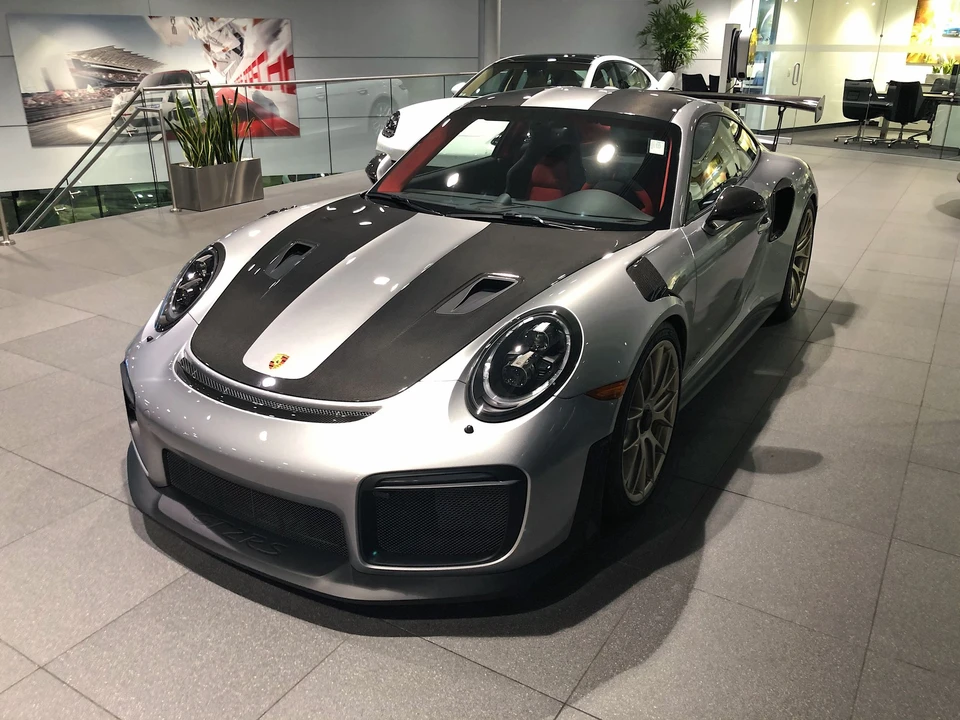 2018 Porsche 991 GT2 RS - Image 4 of 9