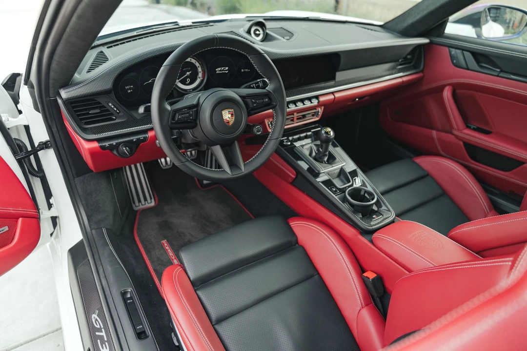 2022 Porsche 992 GT3 - Image 6 of 7
