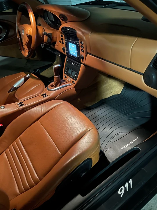 2000 Porsche 996 Carrera 4 - Image 11 of 31