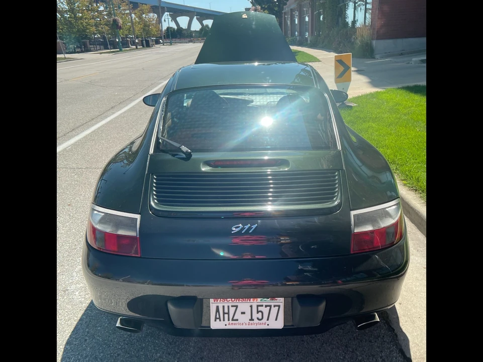 2000 Porsche 996 Carrera 4 - Image 8 of 31